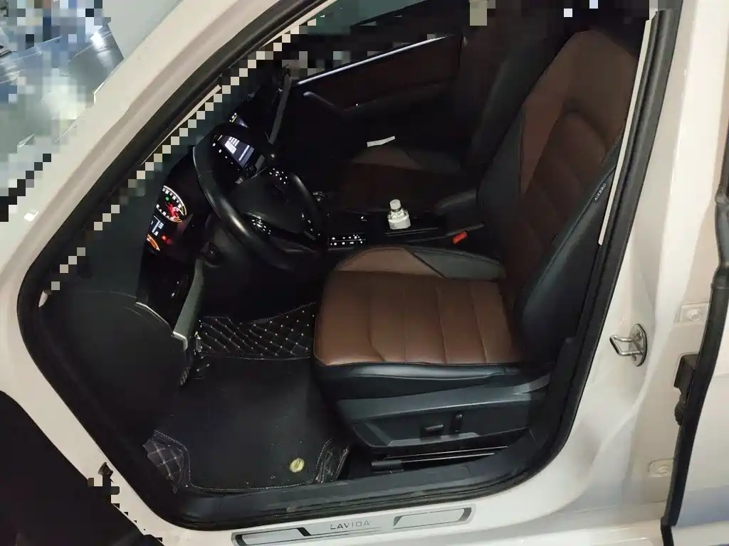 Volkswagen Lavida — миниатюра 11