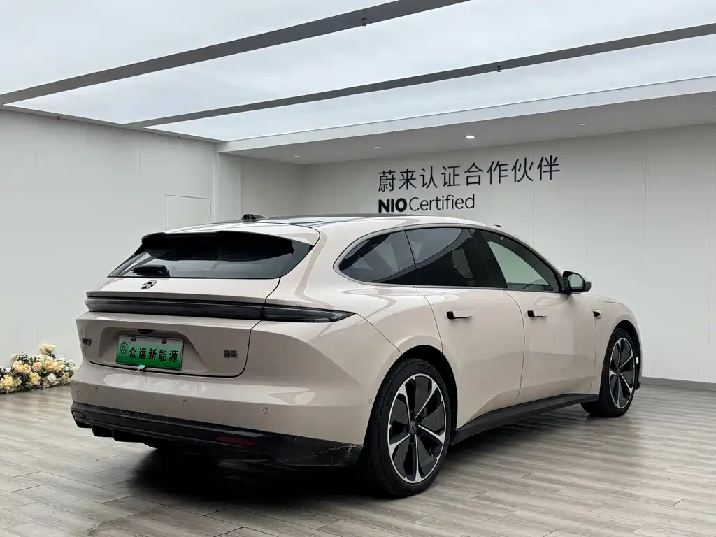 NIO ET5T 2025 75kWh Touring