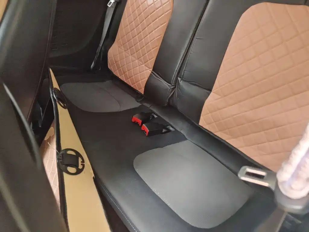 Wuling MINIEV — миниатюра 13