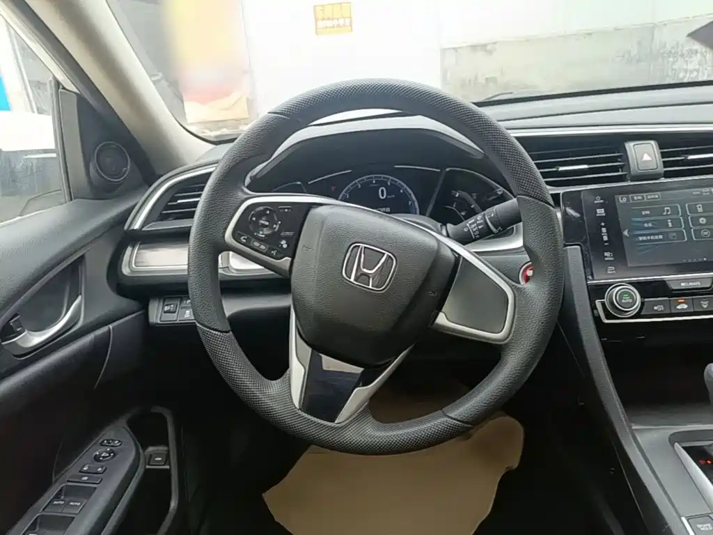 Honda Civic — миниатюра 11