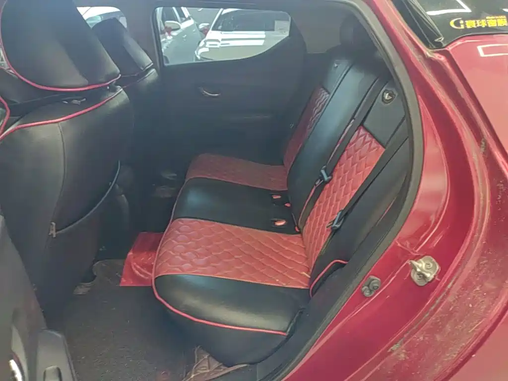Nissan Bluebird — миниатюра 17