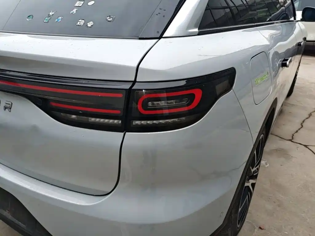 Leapmotor Leapmotor C11 — миниатюра 8