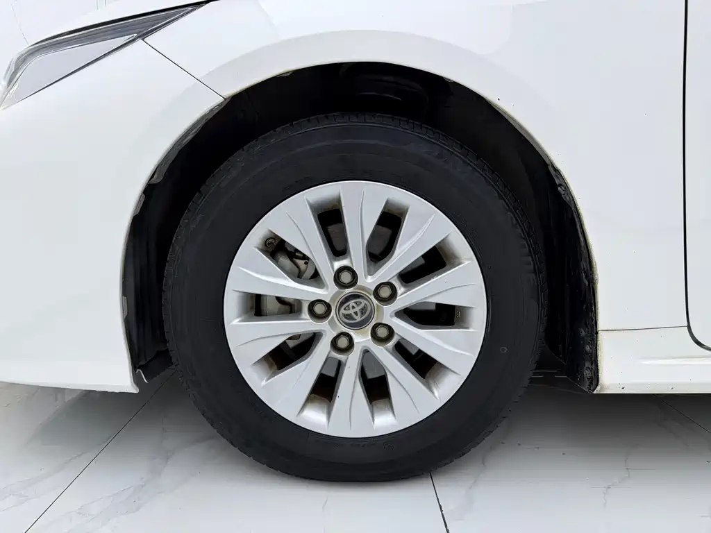 Toyota Corolla — миниатюра 7