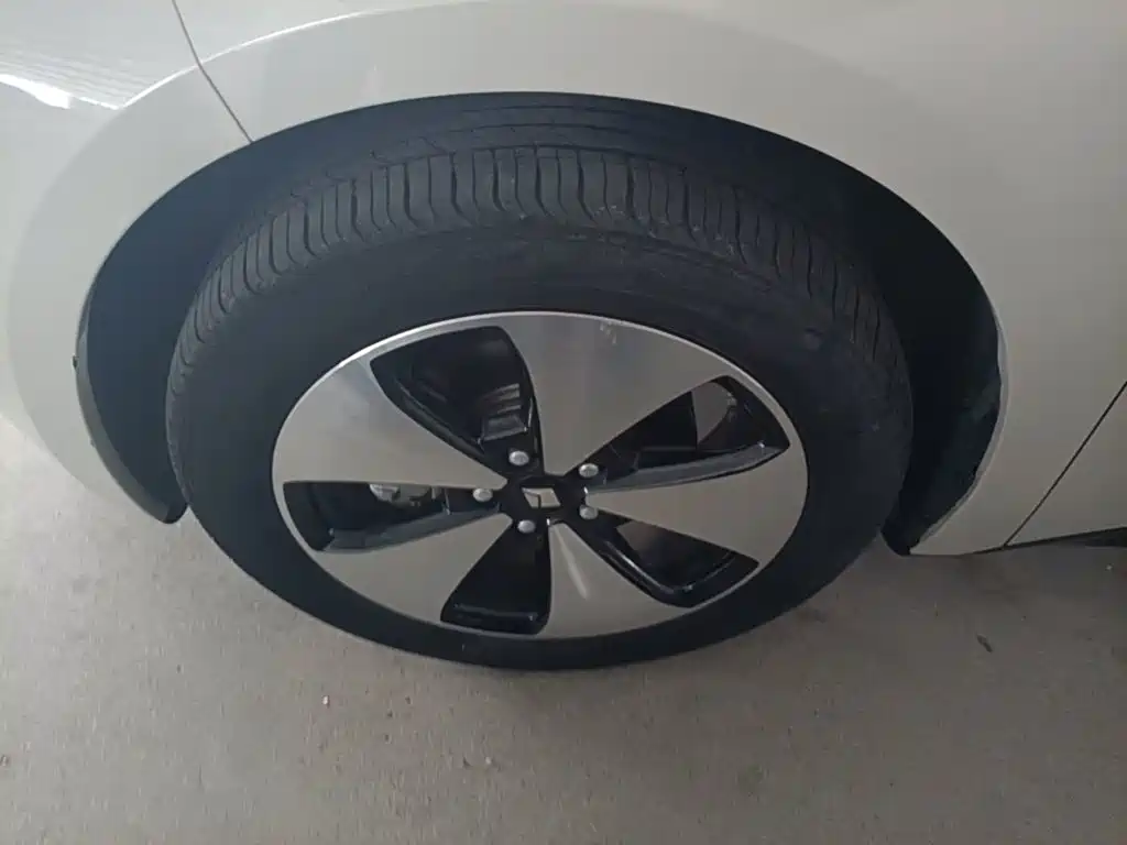 Baojun Yunduo — миниатюра 23