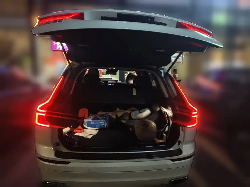 Volvo XC60 — миниатюра 10