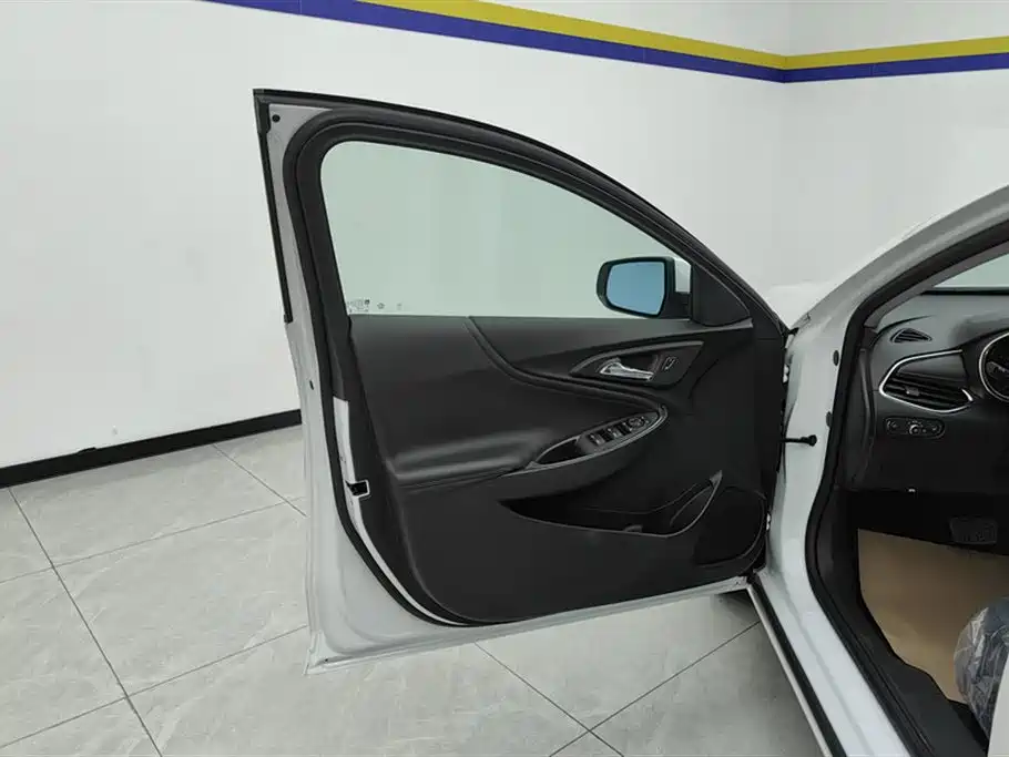 CHEVROLET MAI RUIBAO XL