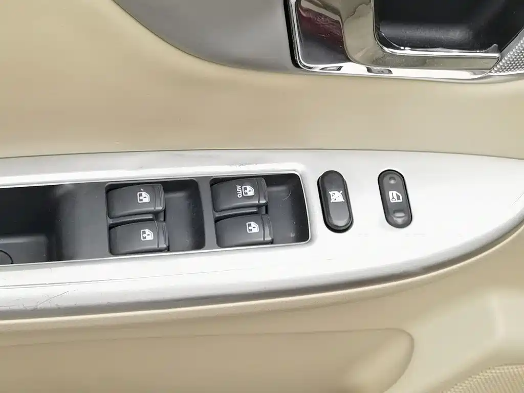 Buick Excelle — миниатюра 9