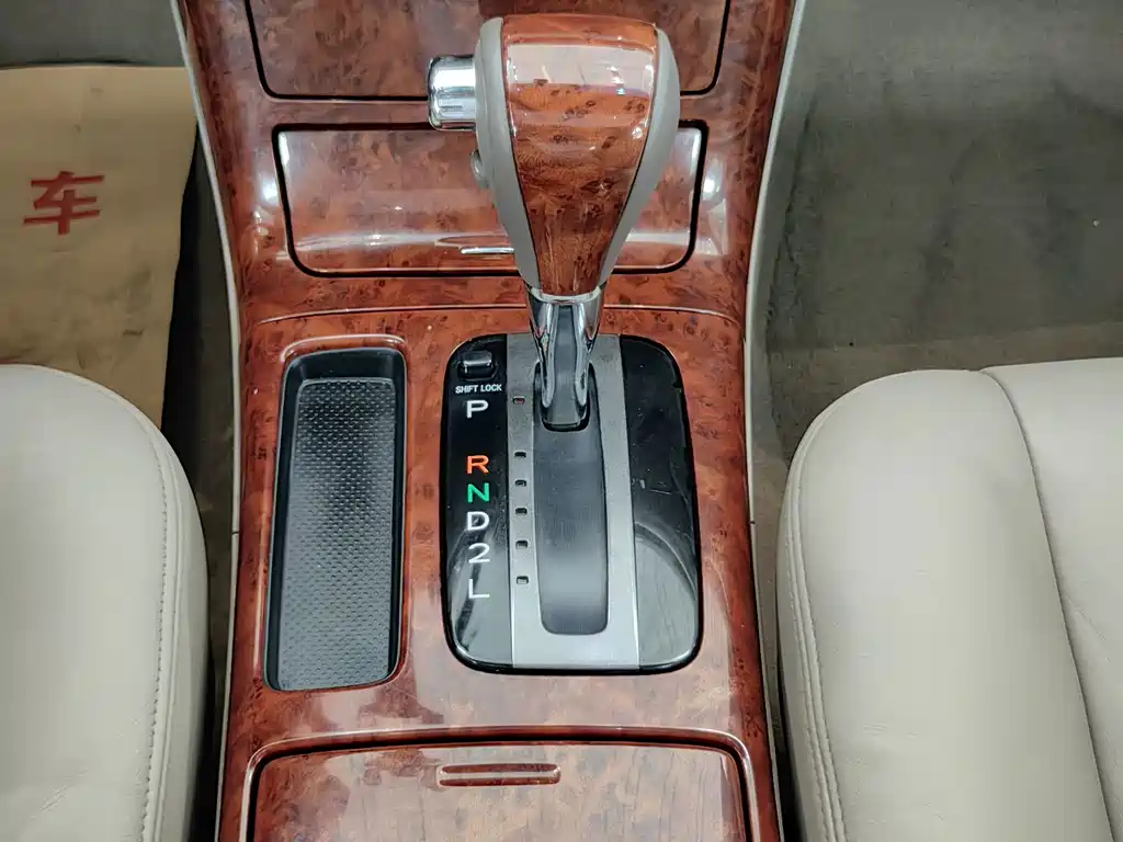 Toyota Camry — миниатюра 17