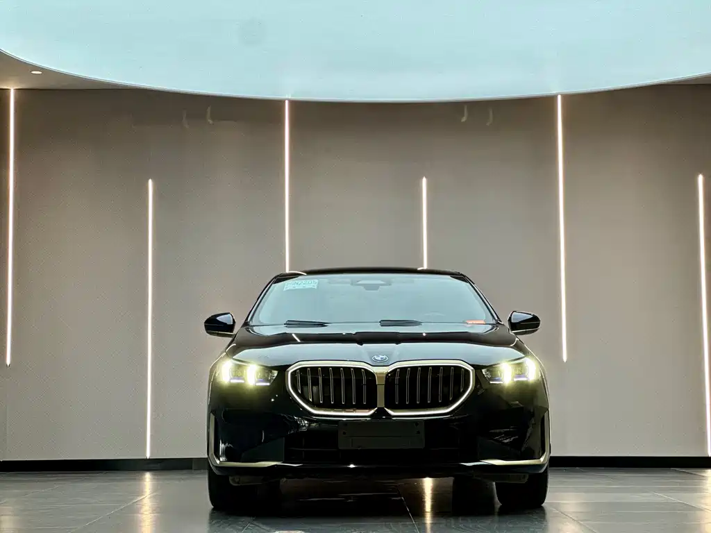 BMW 5 Series 5 2024 530Li Premium Luxury