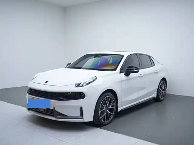 2020 Lynk & Co 03