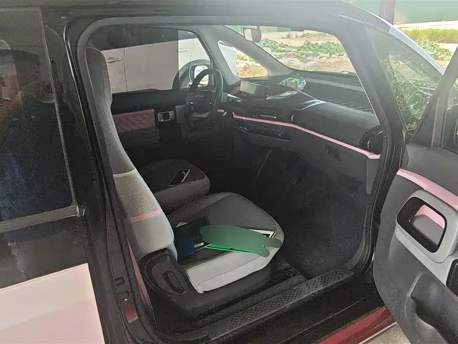 Baojun E300 — миниатюра 8