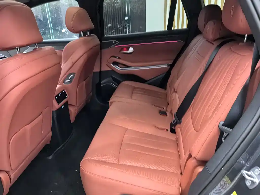 BYD Tang L — миниатюра 8