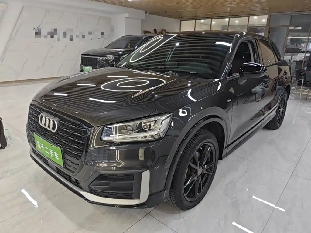Audi Q2L