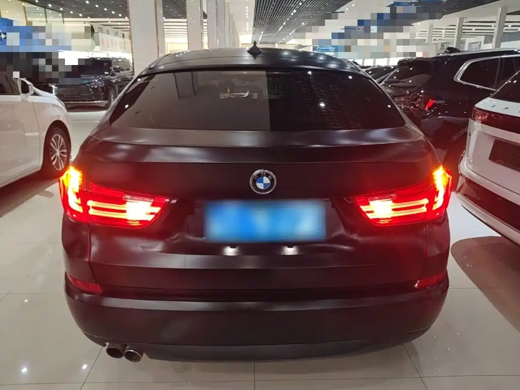 BMW 5 Series GT — миниатюра 6
