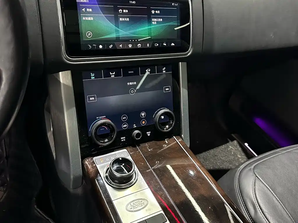 Land Rover Range Rover — миниатюра 7