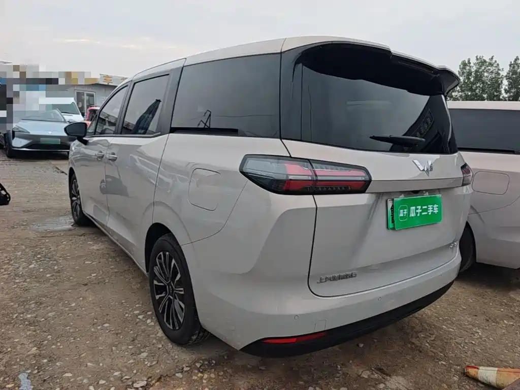 Wuling Xingguang 730 New Energy — миниатюра 5