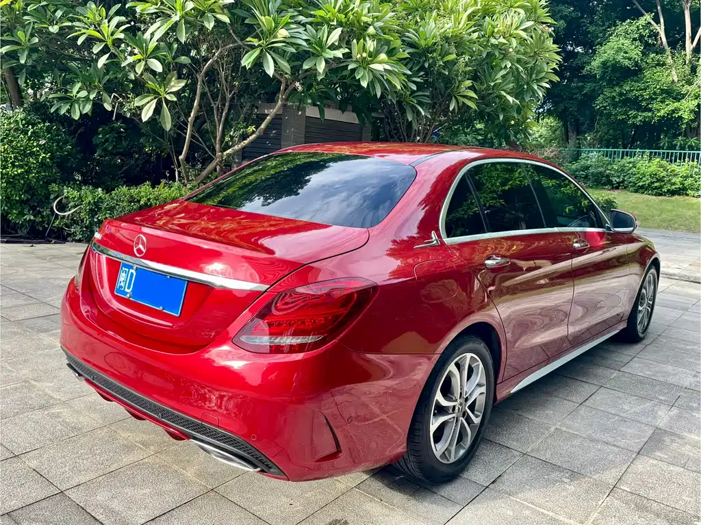 Mercedes-Benz C-Class — миниатюра 4