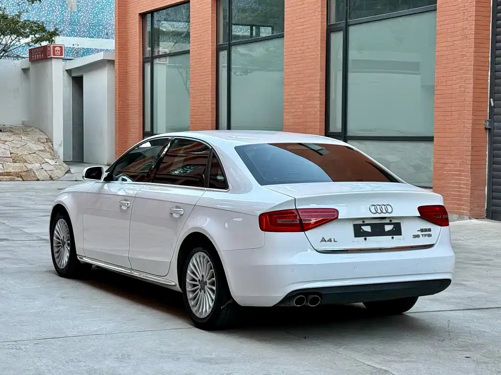 Audi A4L — миниатюра 6