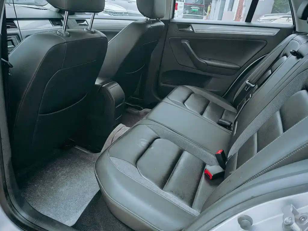Volkswagen Bora — миниатюра 5