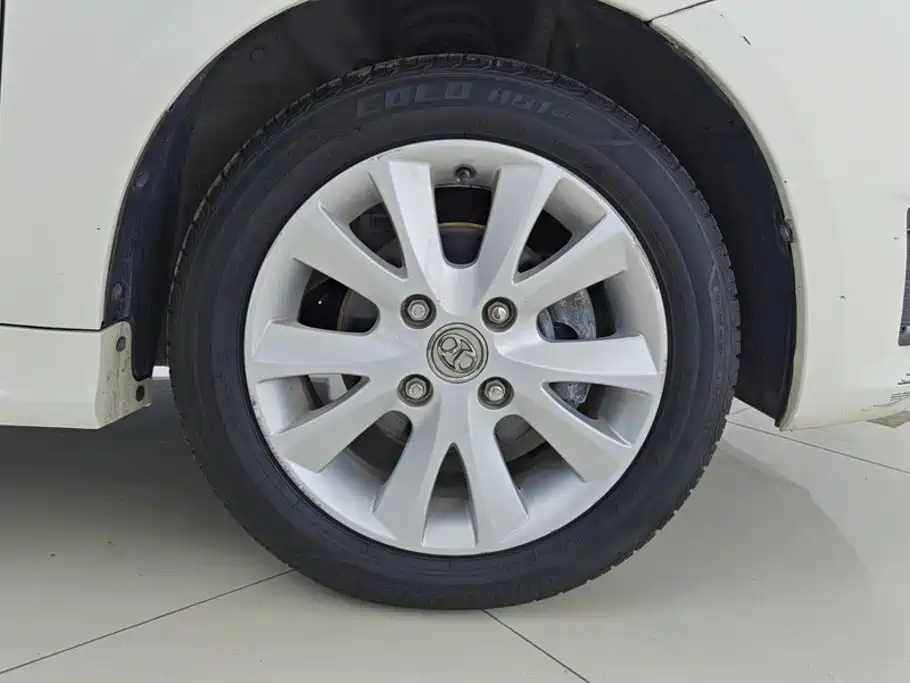 BAIC E-Series — миниатюра 6
