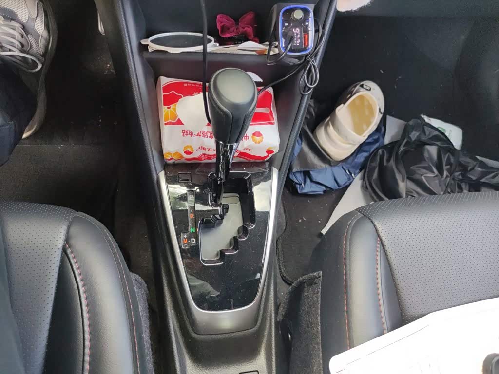 Toyota YARiS L Zhi Xuan 1.5 л 2023 г. Белый, пробег 50000 км