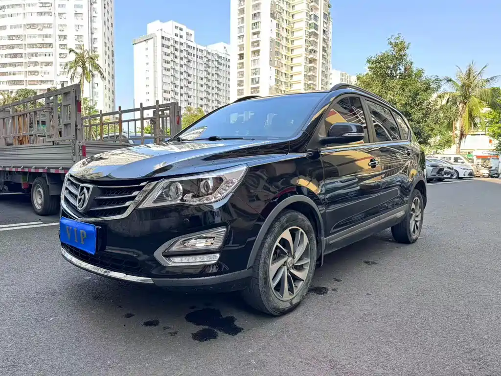 Baojun 560 2015
