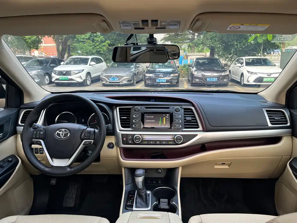 Toyota Highlander — миниатюра 13