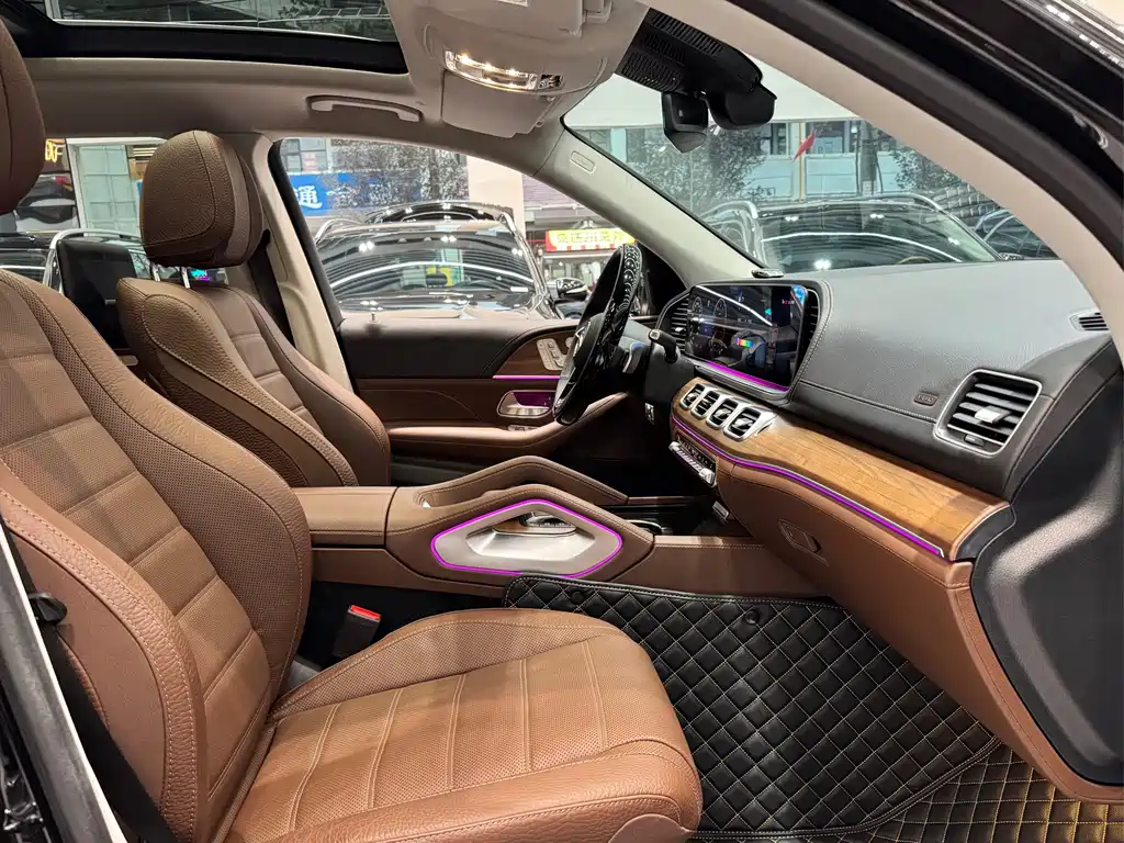 Mercedes-Benz GLS — миниатюра 22