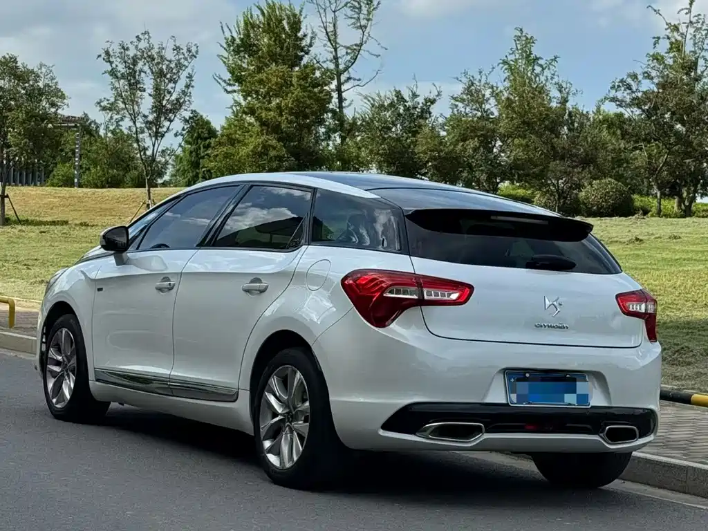 DS DS 5 — миниатюра 4