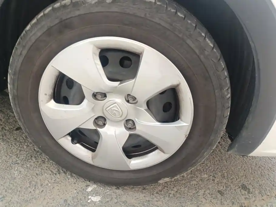 Baojun 310 — миниатюра 6