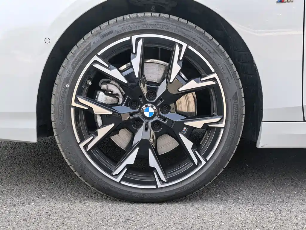 BMW 2 Series 225L M Sport Night Package, фото 5