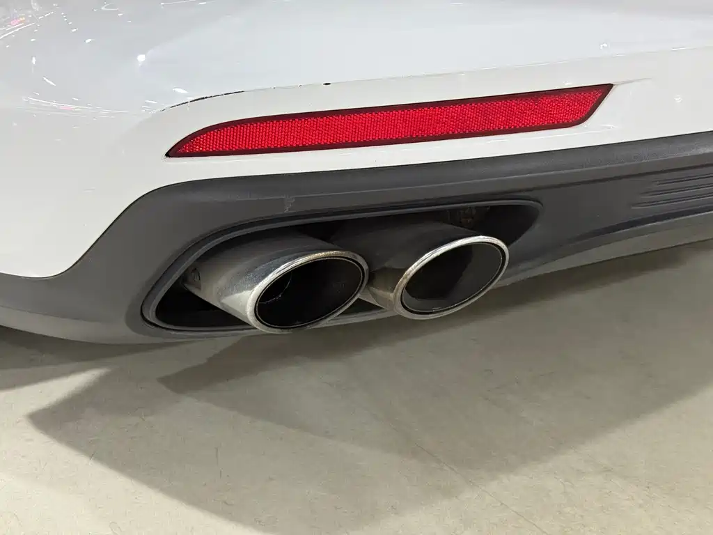 Porsche Panamera — миниатюра 28