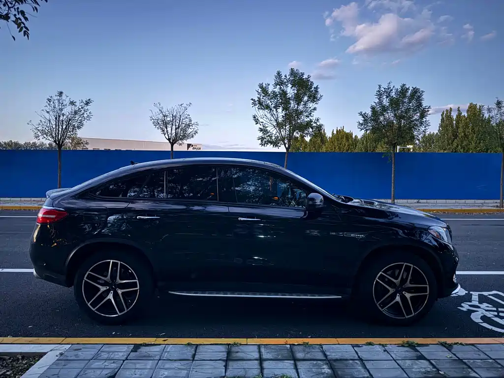 Mercedes-Benz GLE Coupe AMG — миниатюра 4