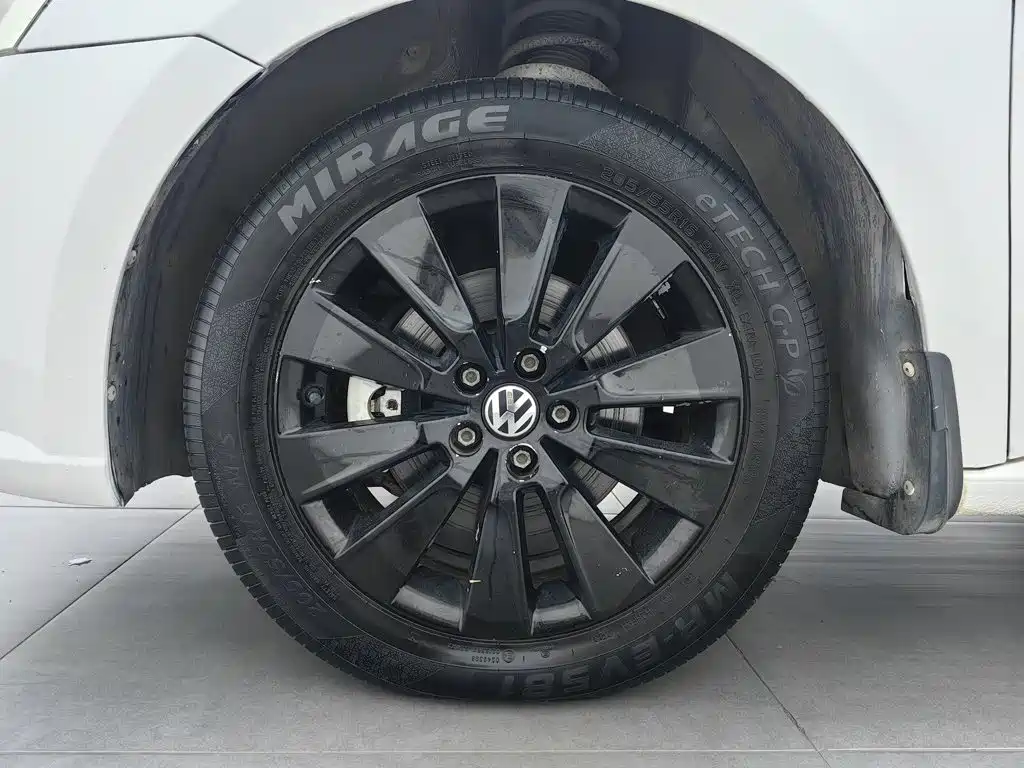 Volkswagen Lavida — миниатюра 17