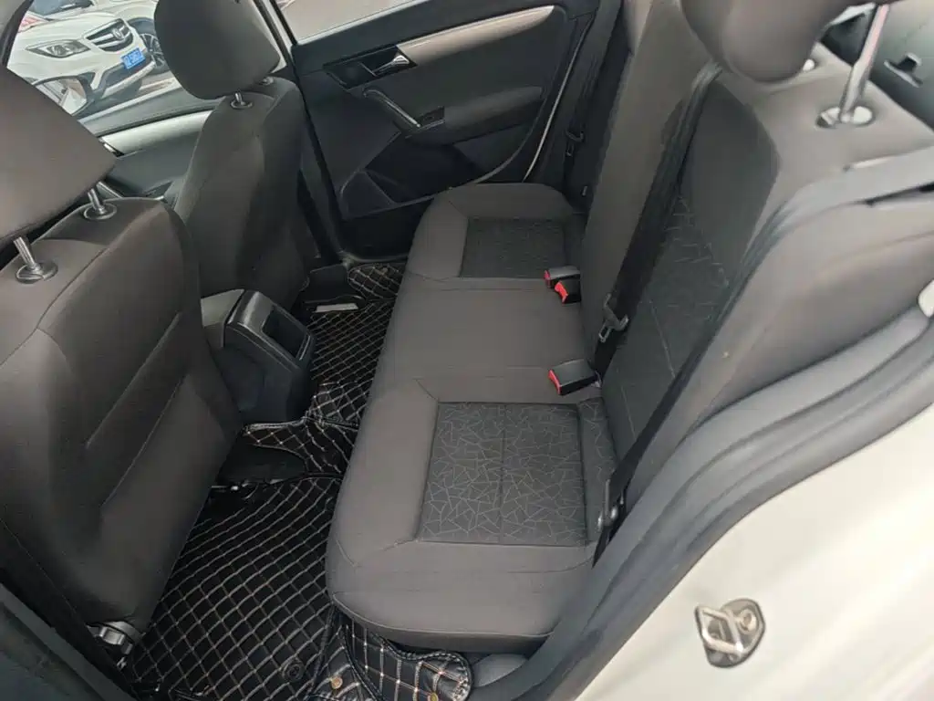 Volkswagen Lavida — миниатюра 17
