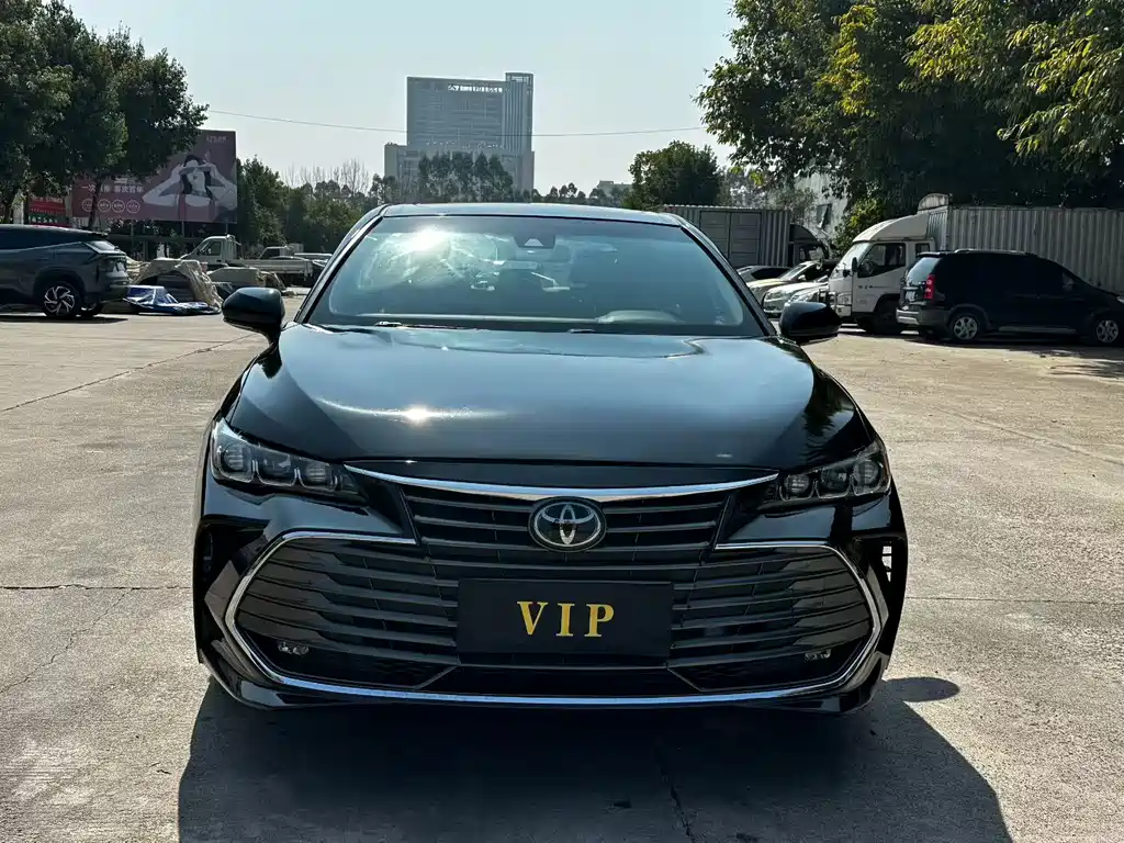 Toyota Avalon — миниатюра 2