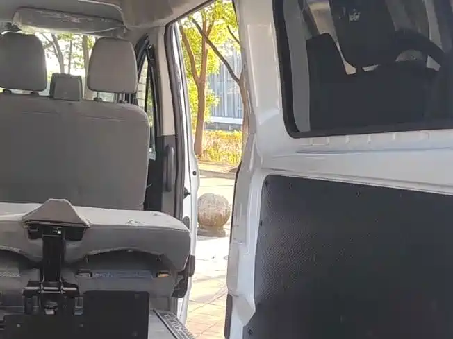 Ford Transit — миниатюра 5