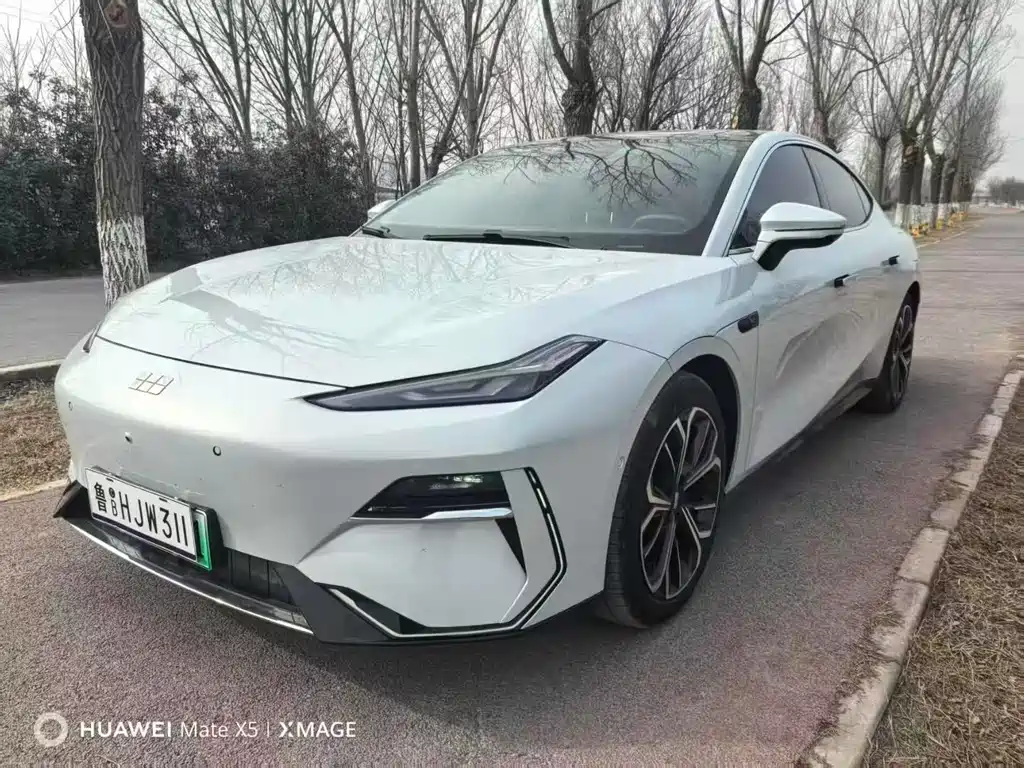 GEELY GALAXY GALAXY E8