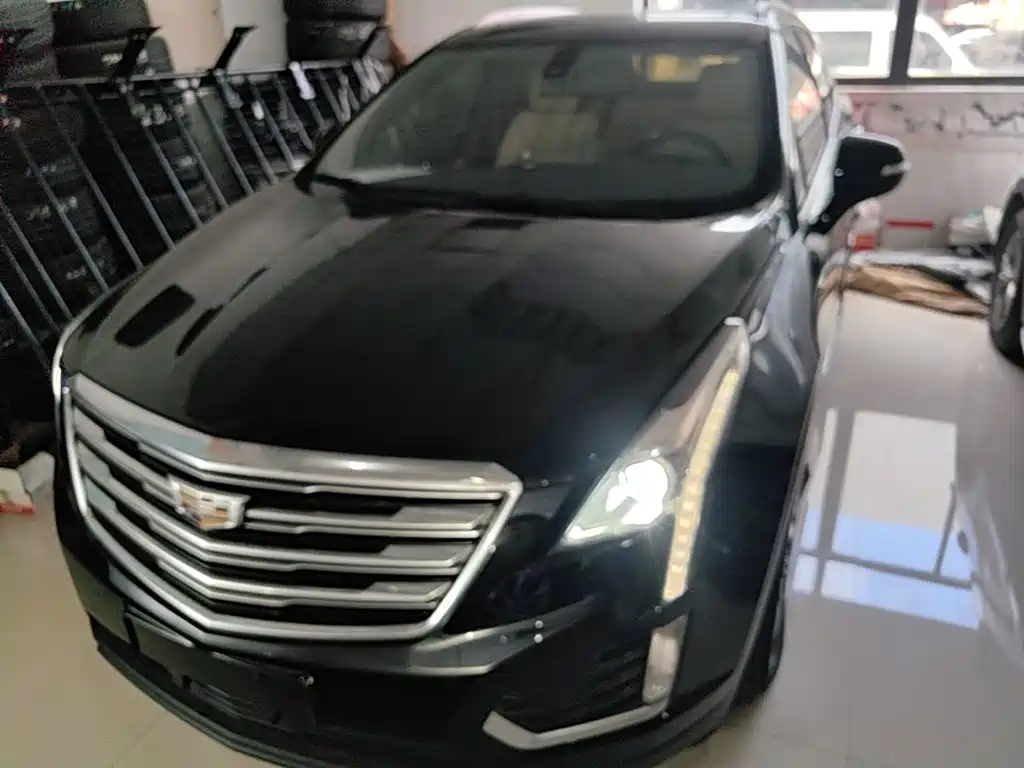 Cadillac XT5 — миниатюра 3