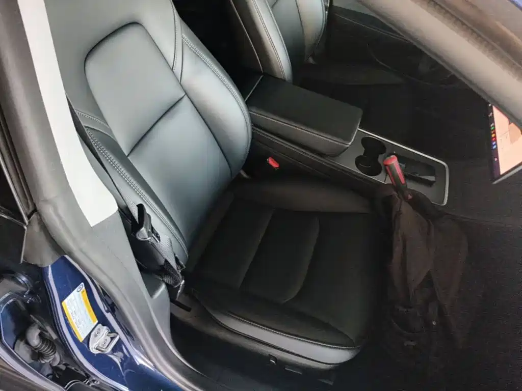 Tesla Model 3 — миниатюра 25
