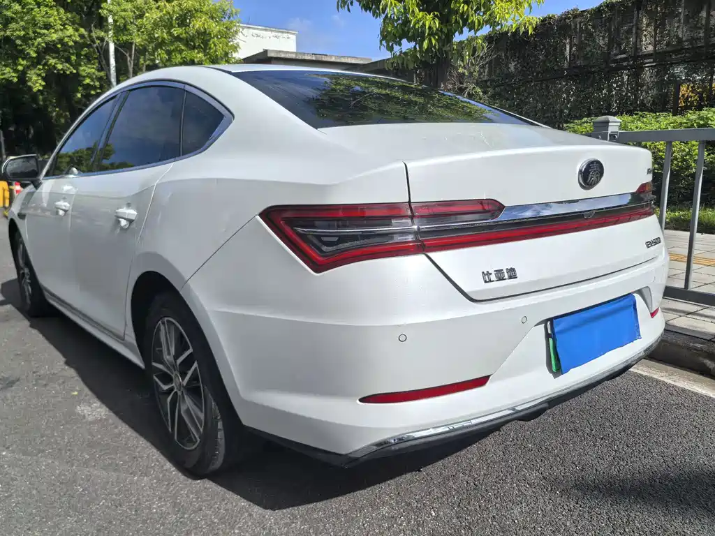 BYD Qin Pro NEV — миниатюра 11