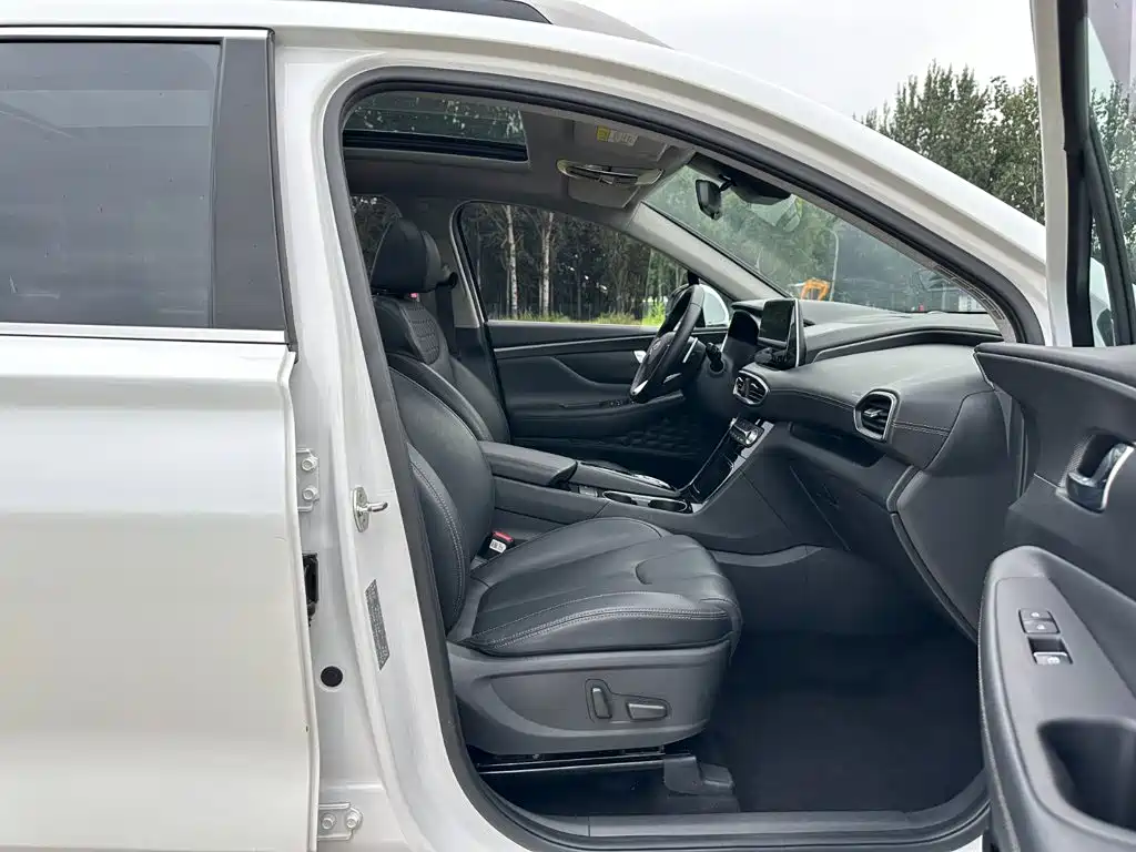Hyundai Santa Fe — миниатюра 15