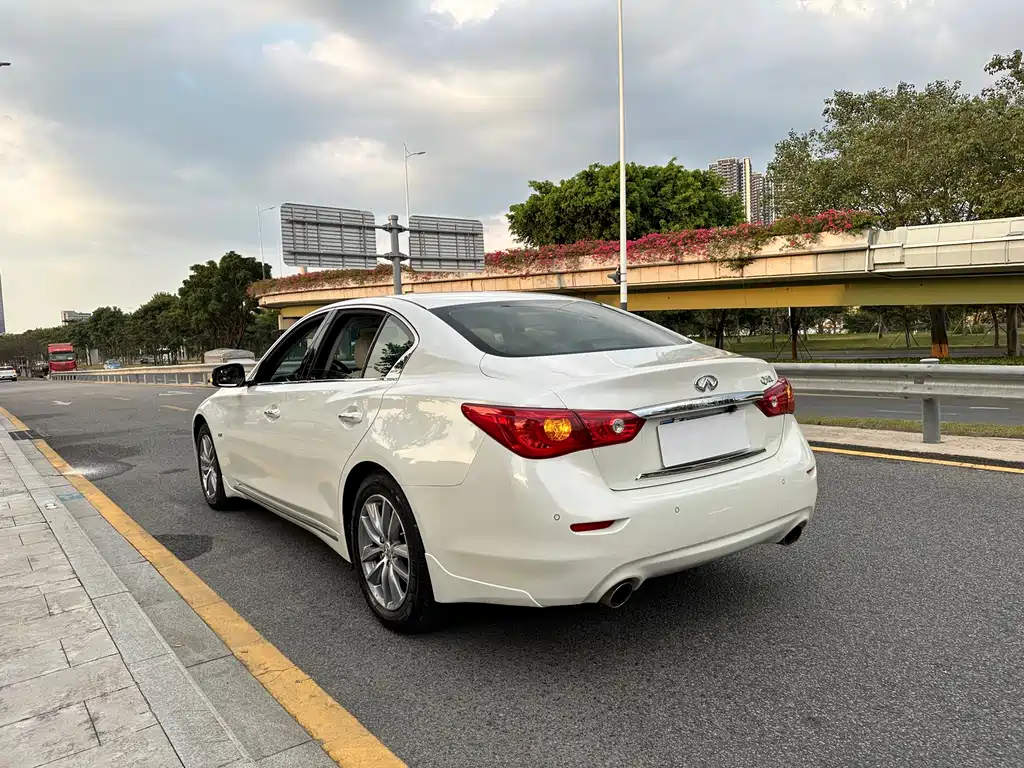 Infiniti Q50L — миниатюра 17