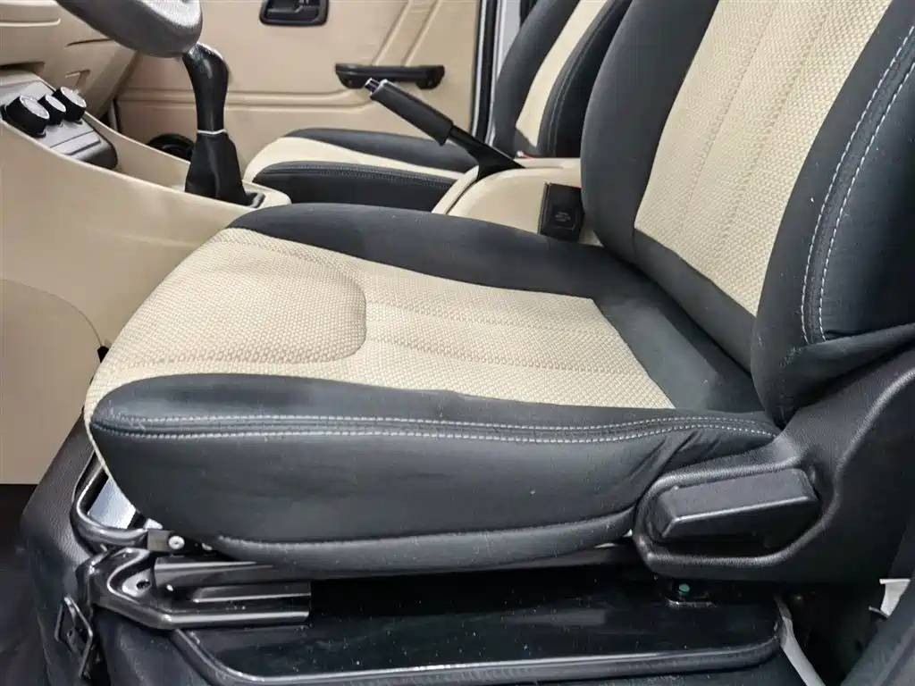 CHANGAN CROSS STAR V3