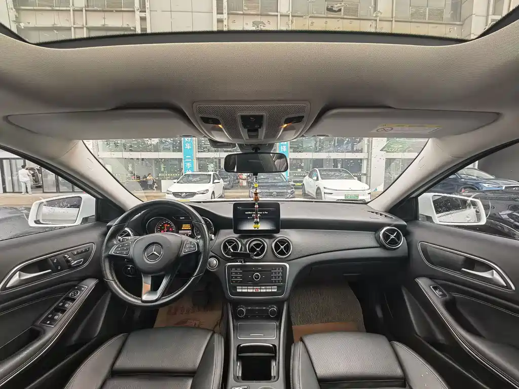 Mercedes-Benz GLA — миниатюра 10