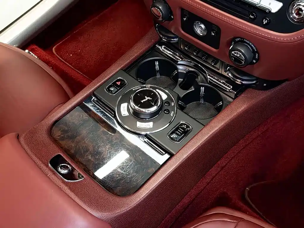 Rolls-Royce Wraith — миниатюра 10