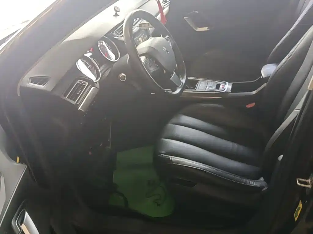 Peugeot 408 — миниатюра 14