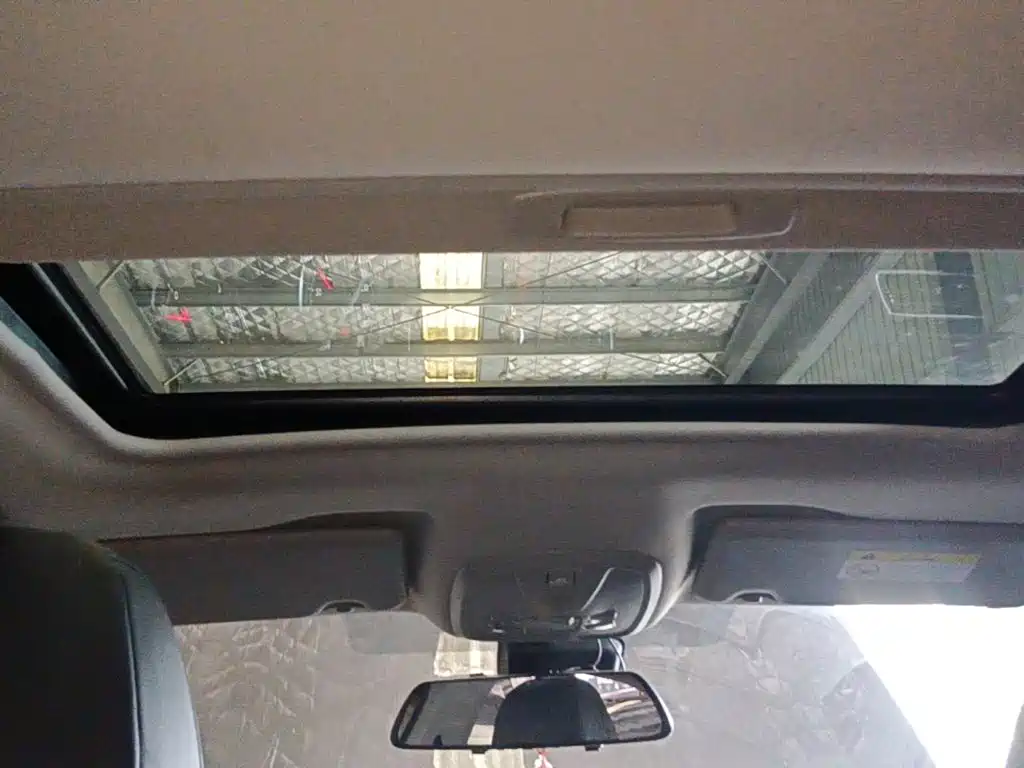Peugeot 408 — миниатюра 17