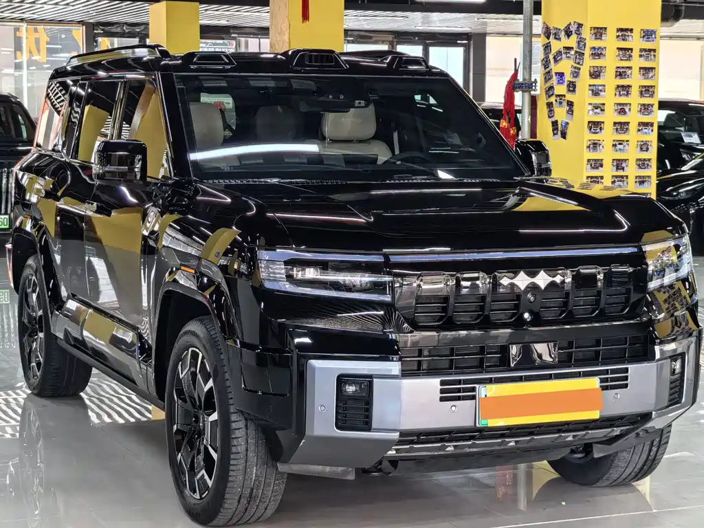 Fangchengbao Leopard 8 8 2025 Flagship 7 мест