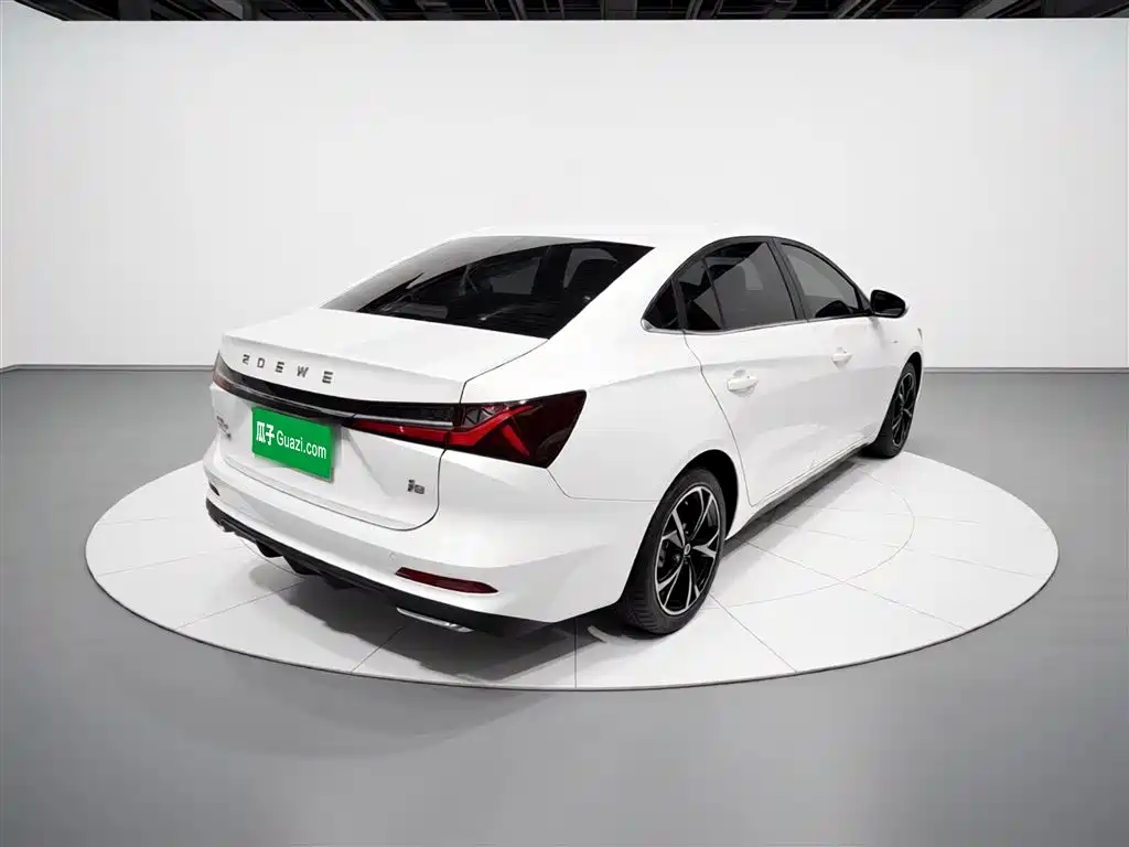Roewe i5 2023 1.5L CVT